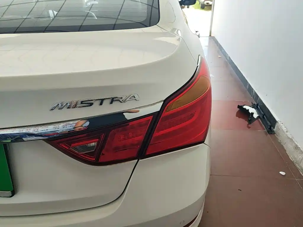 Hyundai Mistra — миниатюра 8