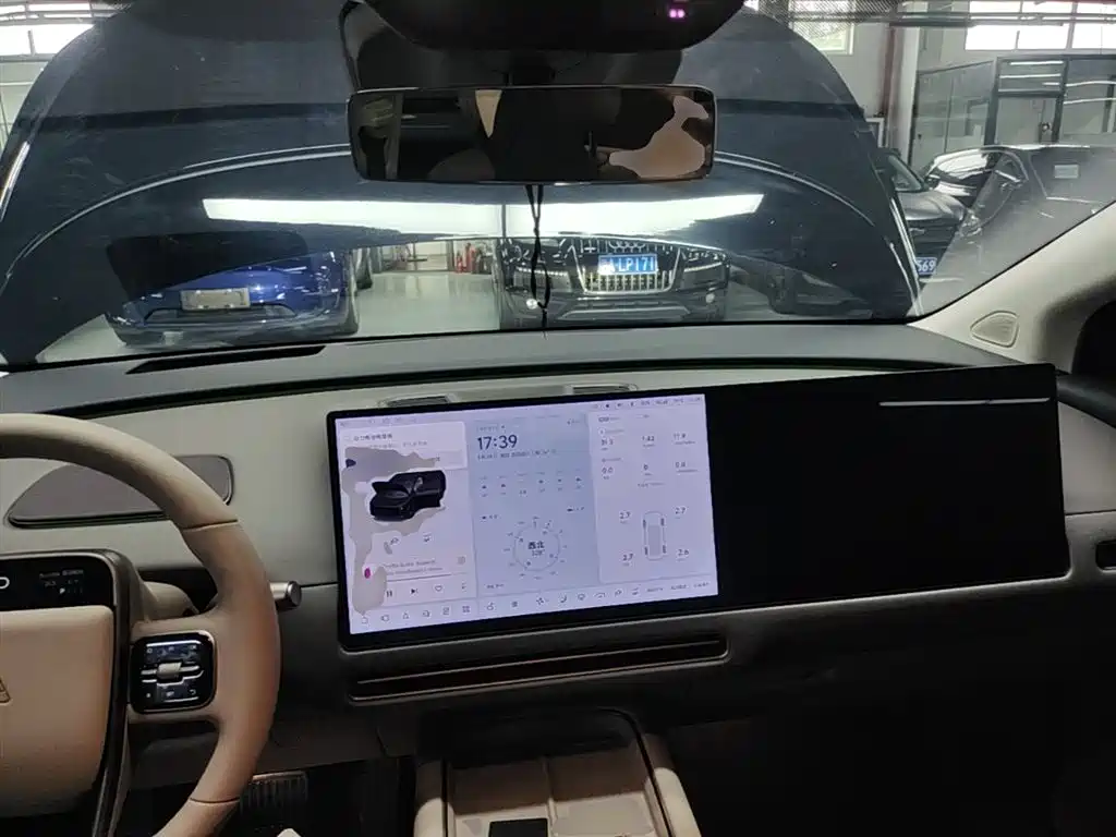 Li Auto i8 2025 Standard