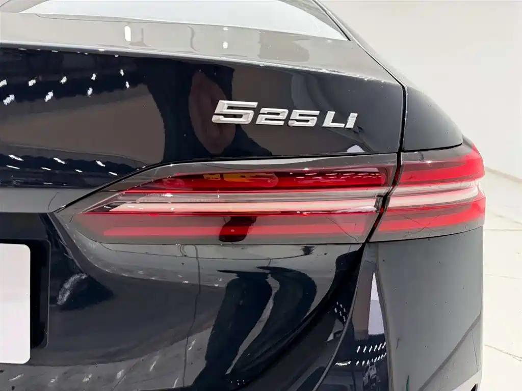BMW 5 Series 5 2025 525Li M Sport