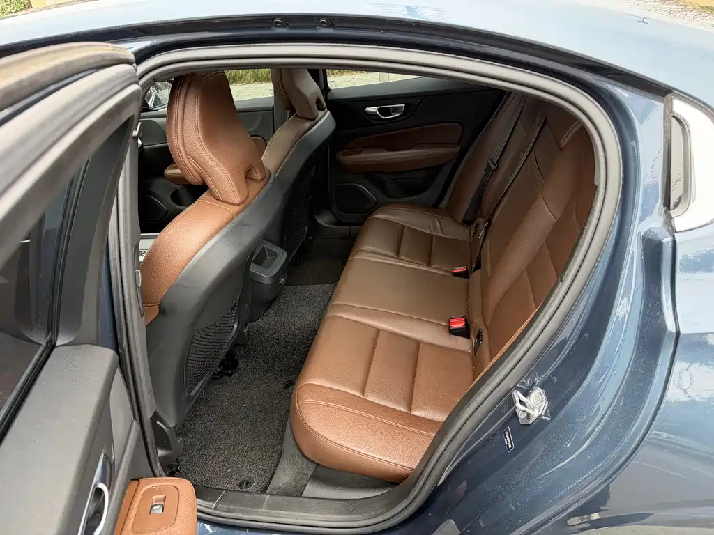 Volvo S60 T4 Smart Leisure Luxury Edition, фото 7
