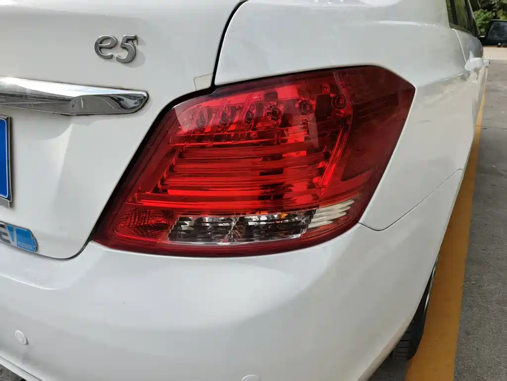 BYD e5 — миниатюра 14