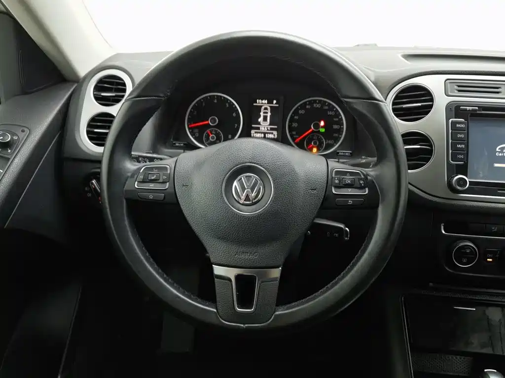 Volkswagen Tiguan — миниатюра 11