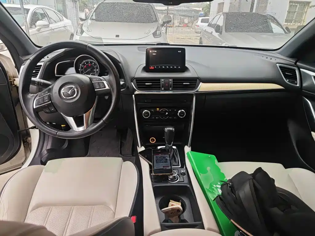 Mazda CX-4 2016 2.5L AT