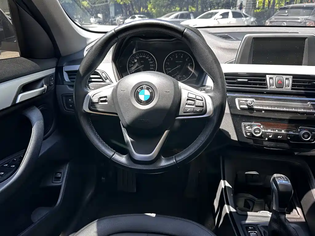 BMW X1 2016 sDrive18Li Premium
