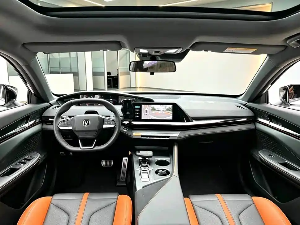 Changan UNI-V — миниатюра 6