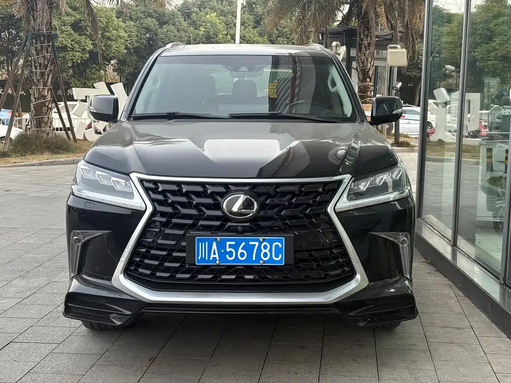 LEXUS LX