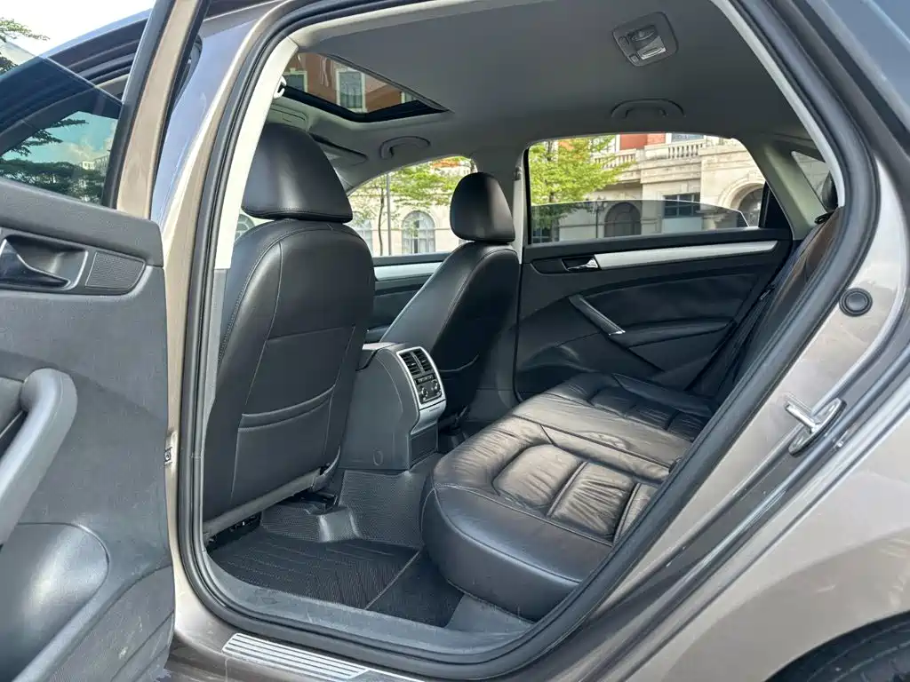 Volkswagen Passat — миниатюра 10