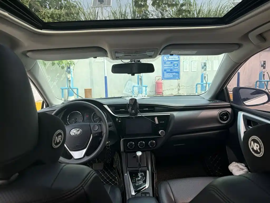 Toyota Corolla — миниатюра 18