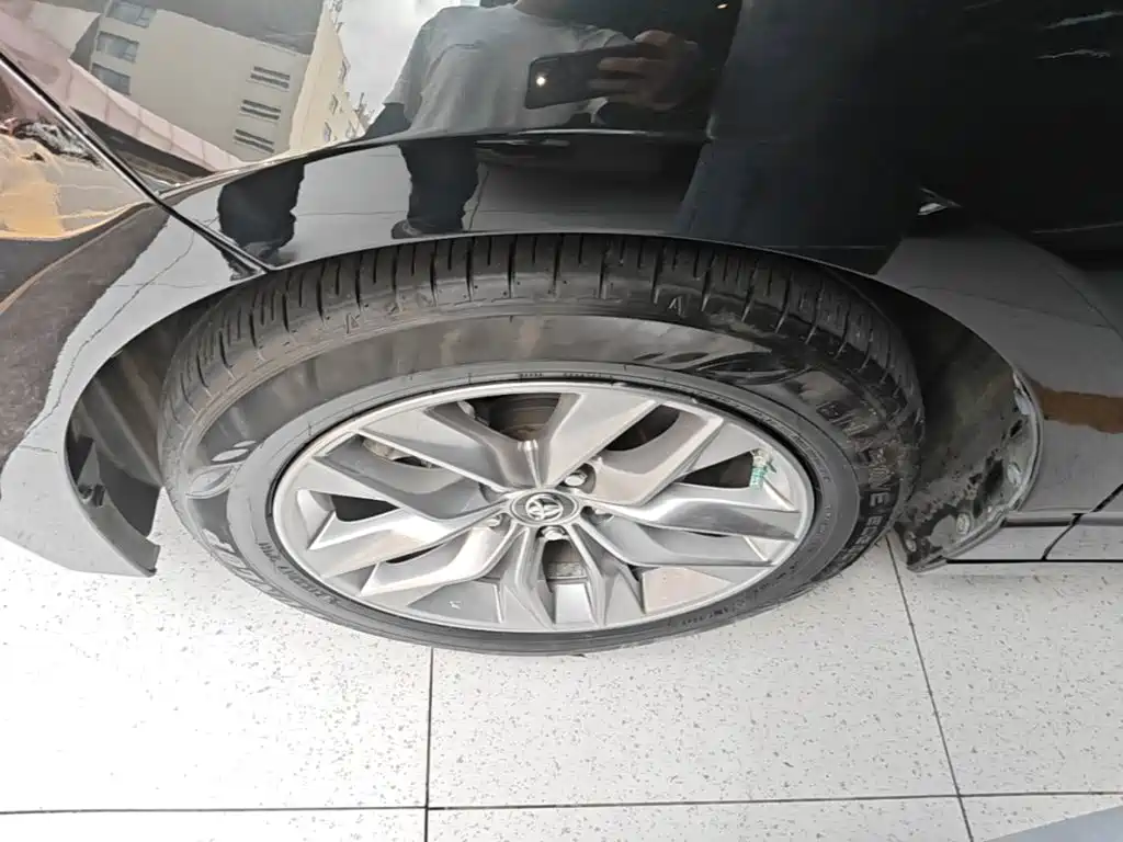 Toyota Avalon — миниатюра 23