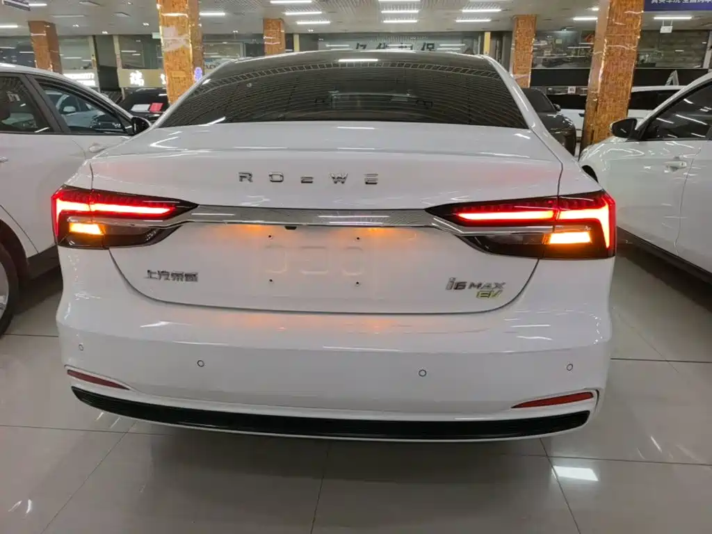 Roewe i6 MAX New Energy — миниатюра 6