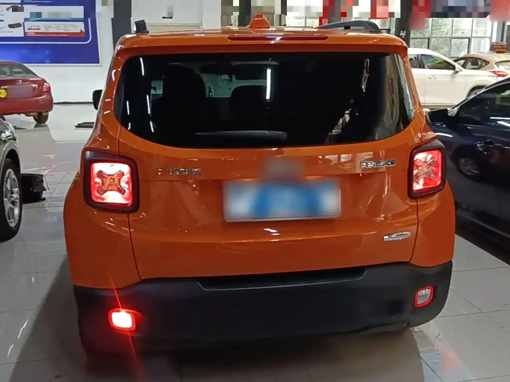 Jeep Renegade — миниатюра 6