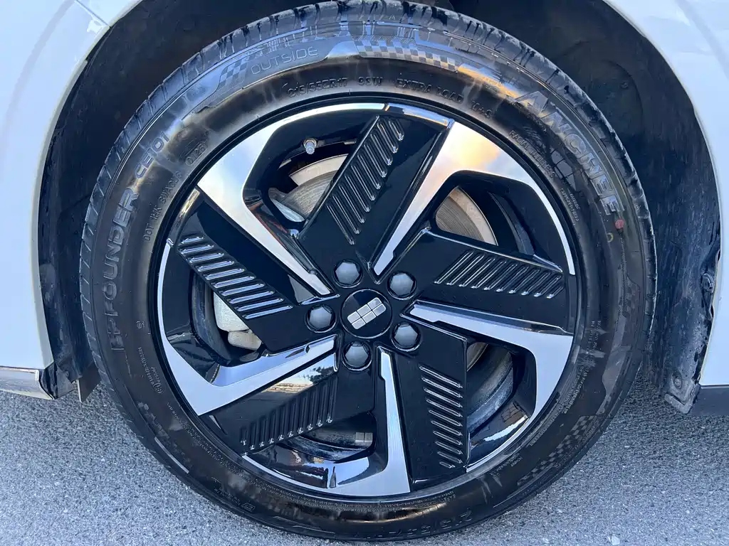 GEELY GALAXY GALAXY L6