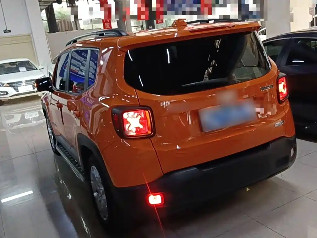 Jeep Renegade — миниатюра 5