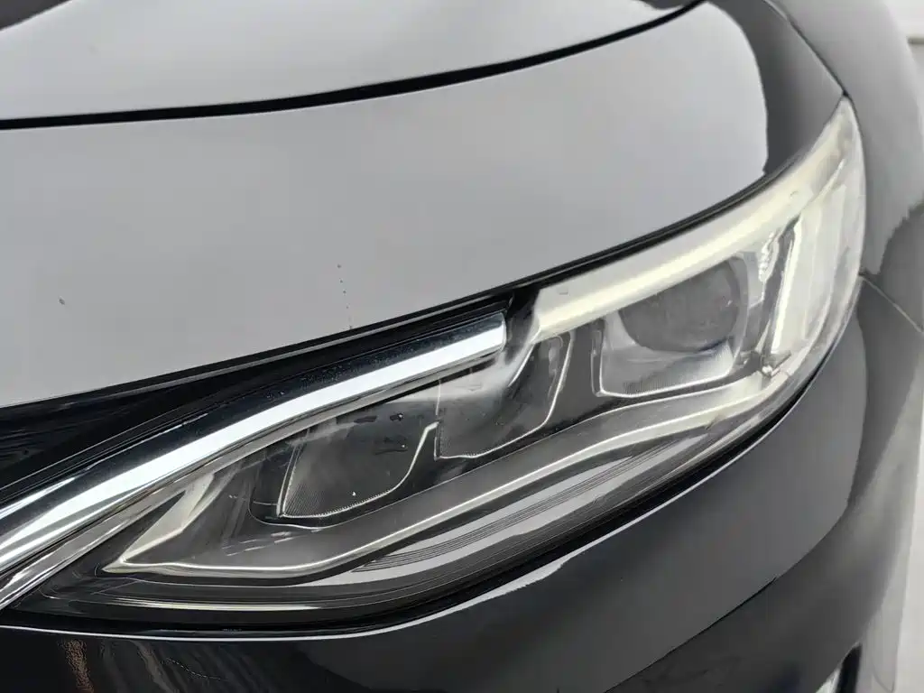 Chevrolet Malibu XL — миниатюра 7