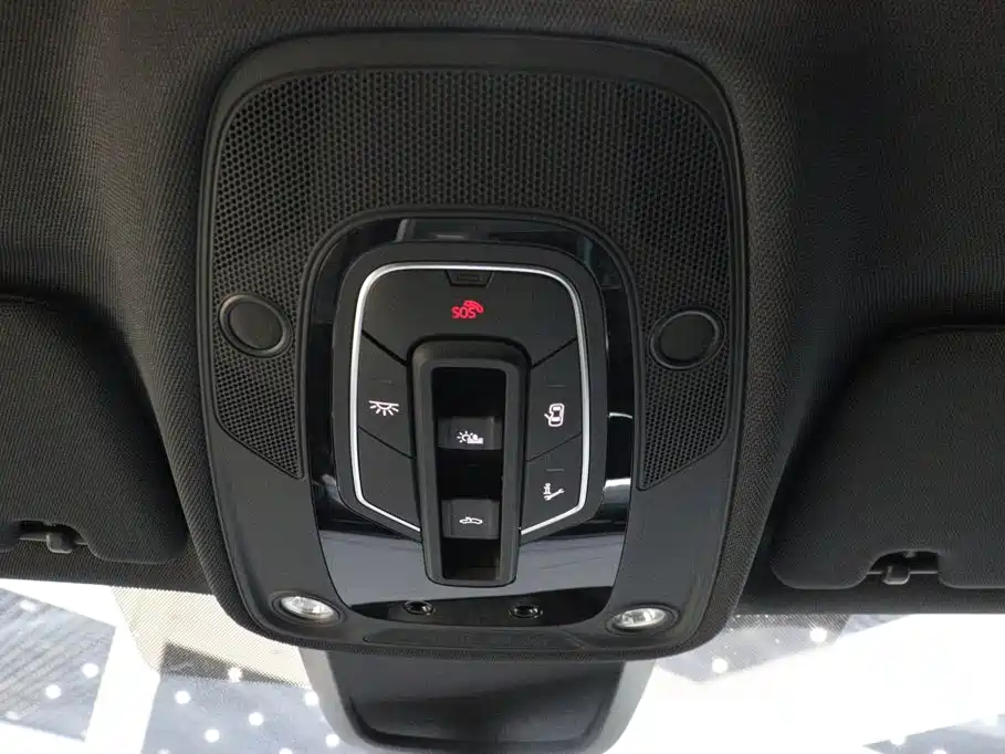 Audi A6L New Energy — миниатюра 12