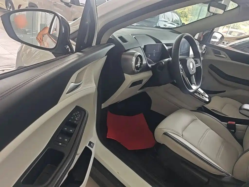 BYD Yuan Pro — миниатюра 16