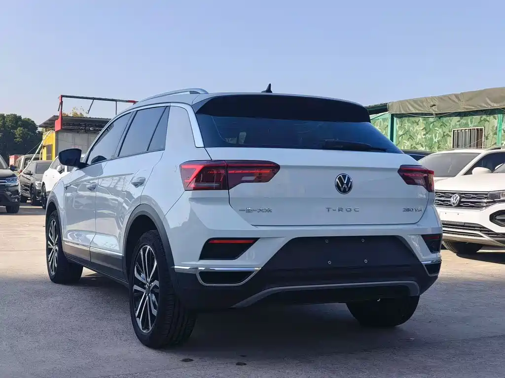 VOLKSWAGEN T ROC EXPLORING SONGS