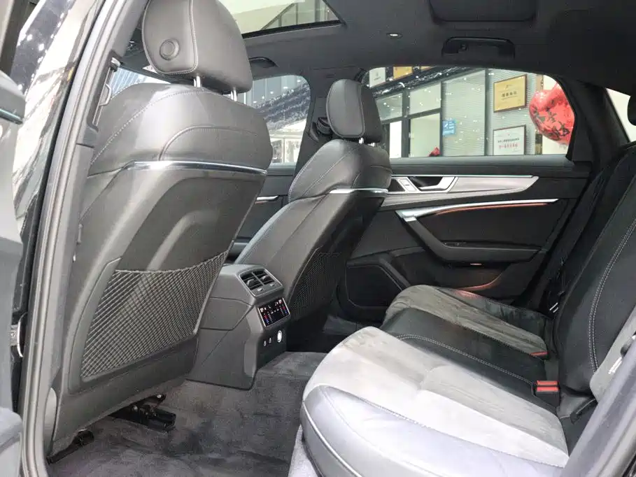 Audi A6L New Energy — миниатюра 7