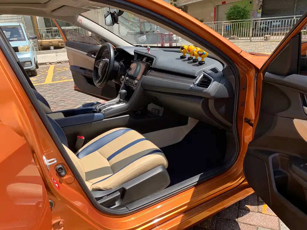 Honda Civic — миниатюра 7