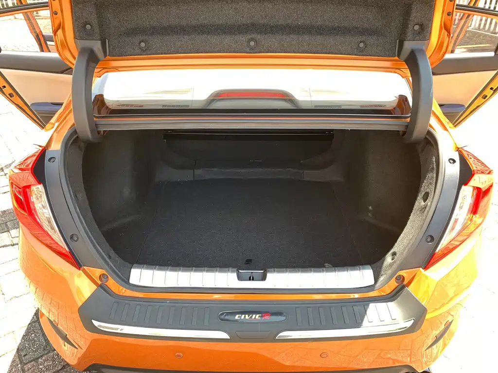 Honda Civic — миниатюра 13