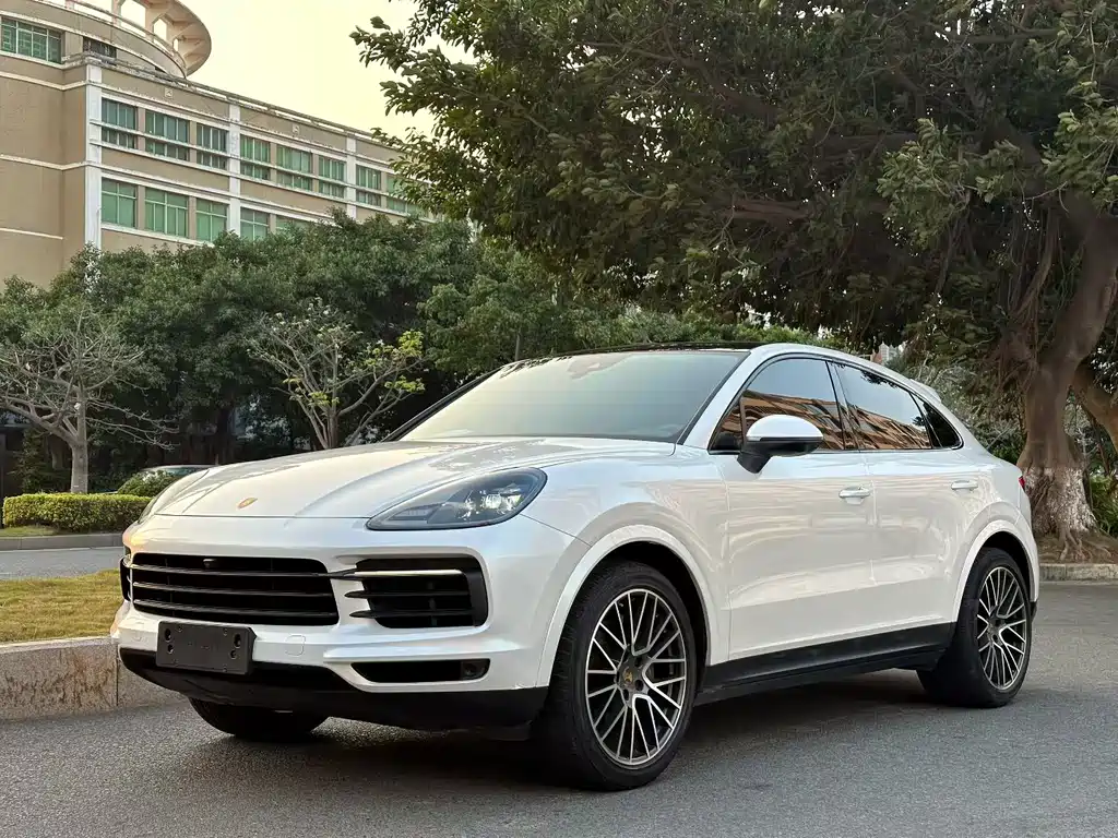 Porsche Cayenne 2021