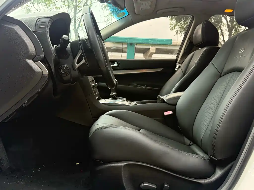 Infiniti G — миниатюра 7