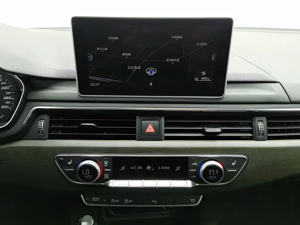 Audi A4L — миниатюра 12