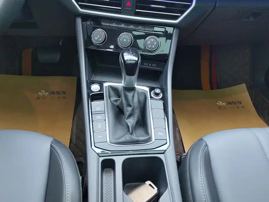 Volkswagen Sagitar — миниатюра 16