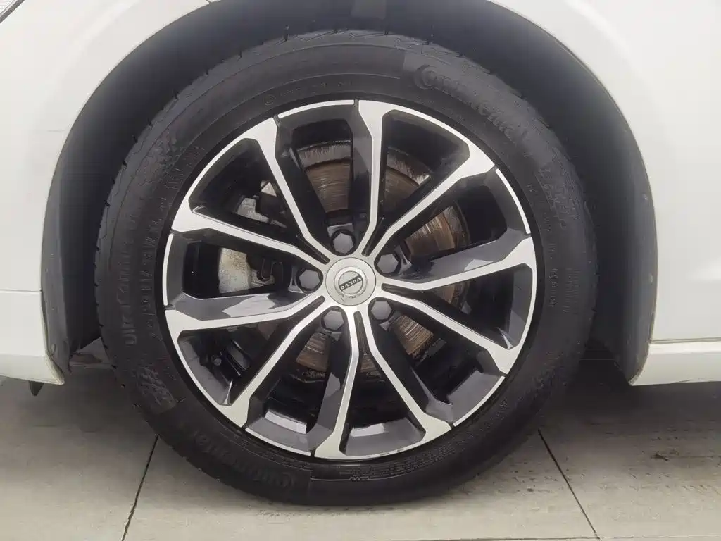 Volvo S60 — миниатюра 17