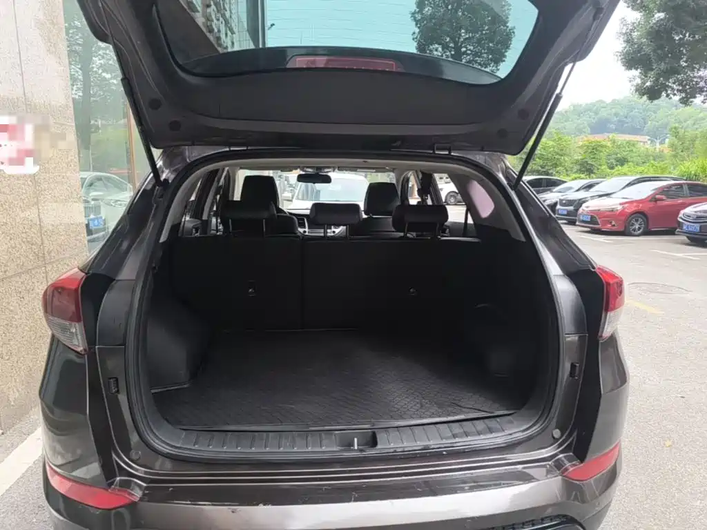 Hyundai Tucson — миниатюра 19