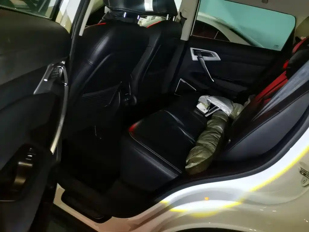 Geely Boyue — миниатюра 17