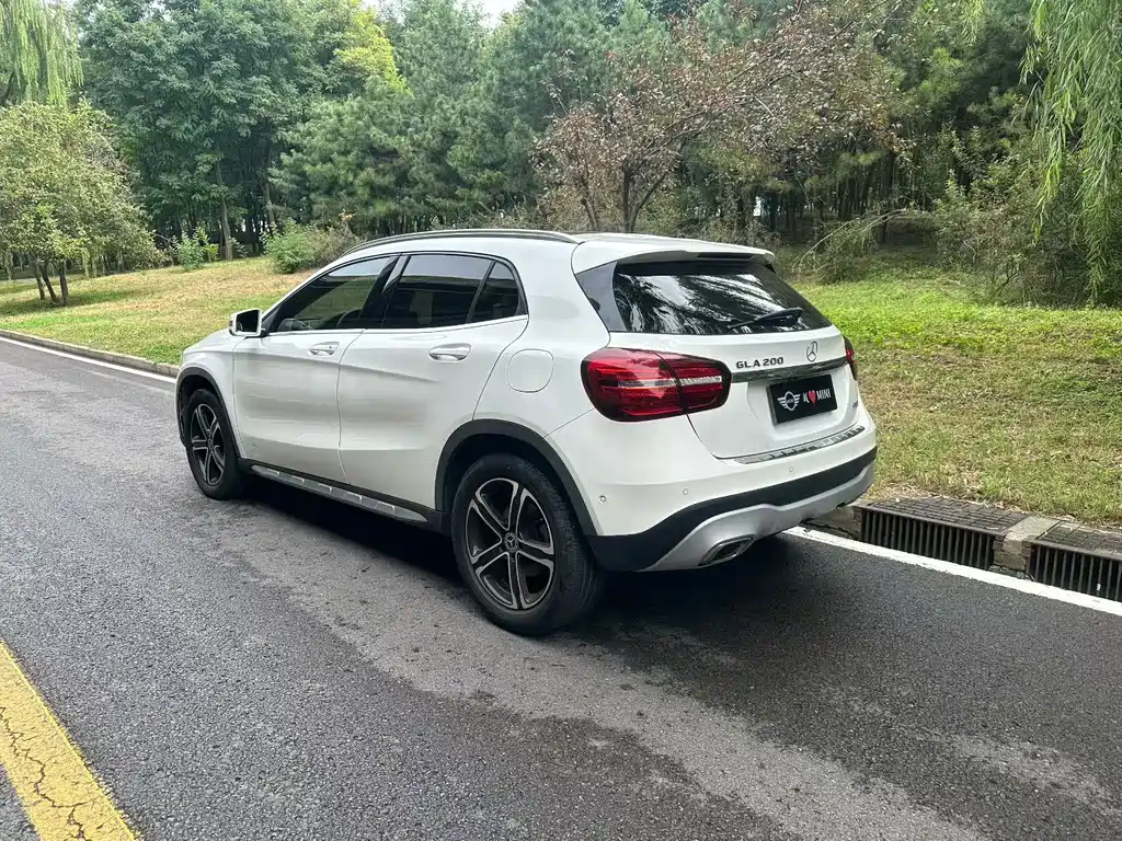 Mercedes-Benz GLA — миниатюра 4
