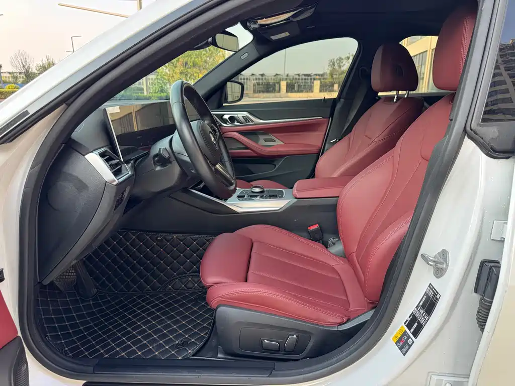 BMW i4 — миниатюра 5