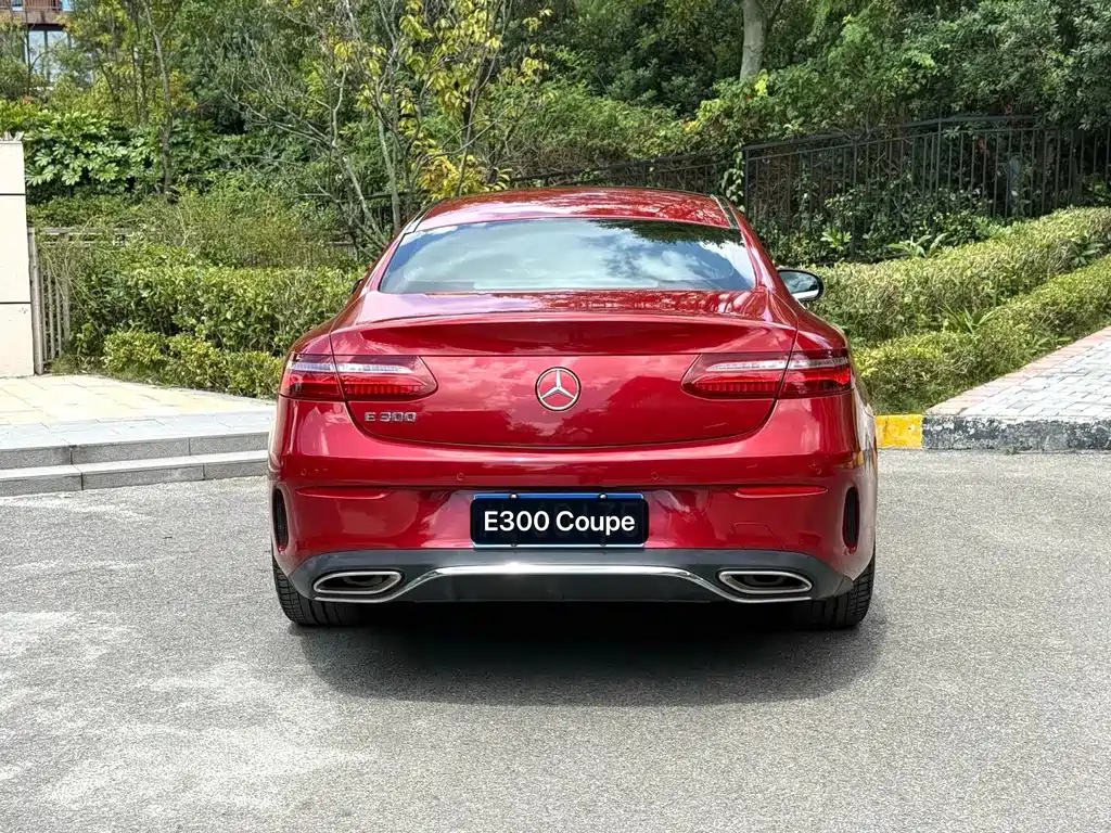 Mercedes-Benz E-Class (Import) — миниатюра 11