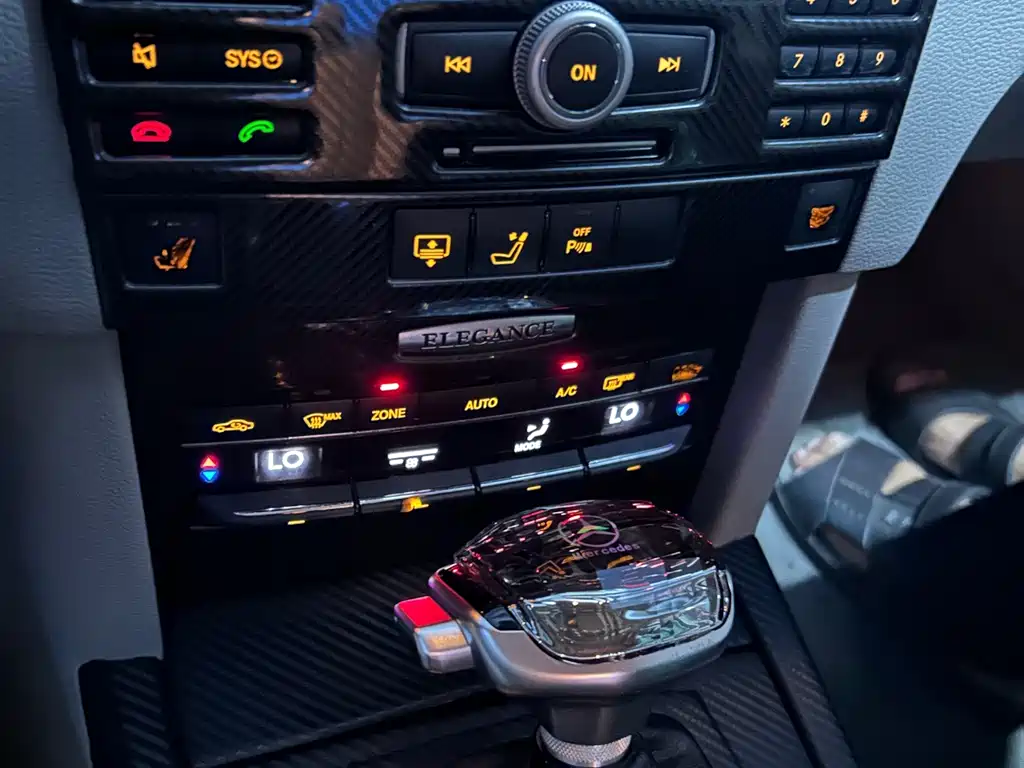 Mercedes-Benz E-Class — миниатюра 8