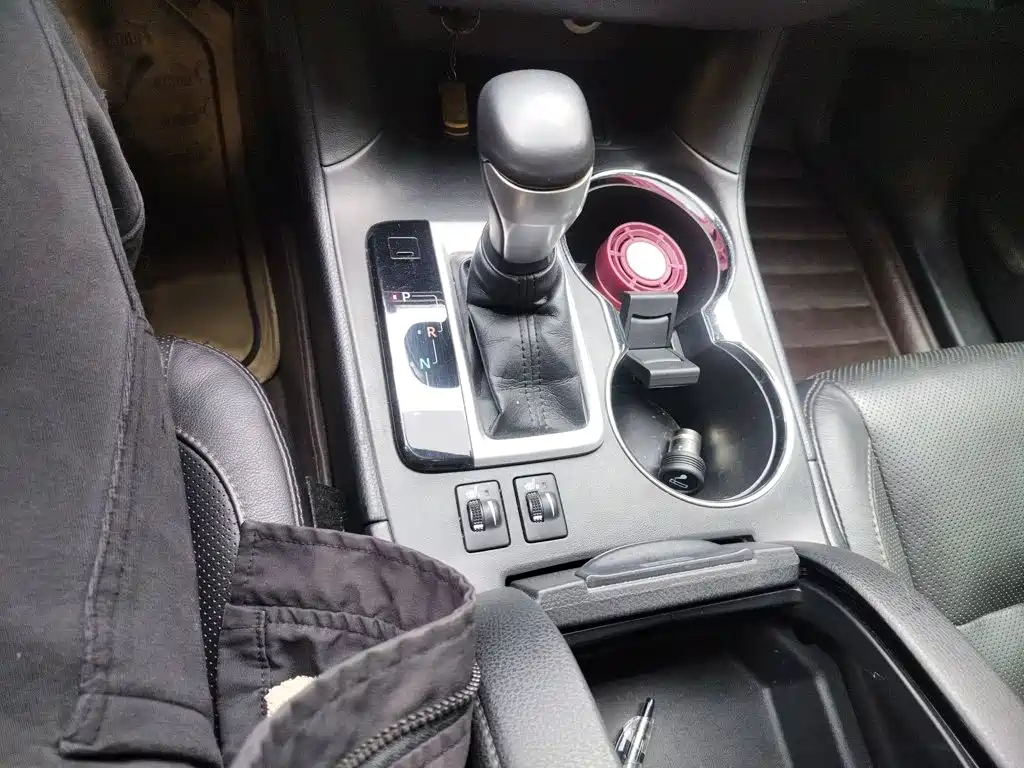 Toyota Highlander 2017 2.0T Luxury 7 мест