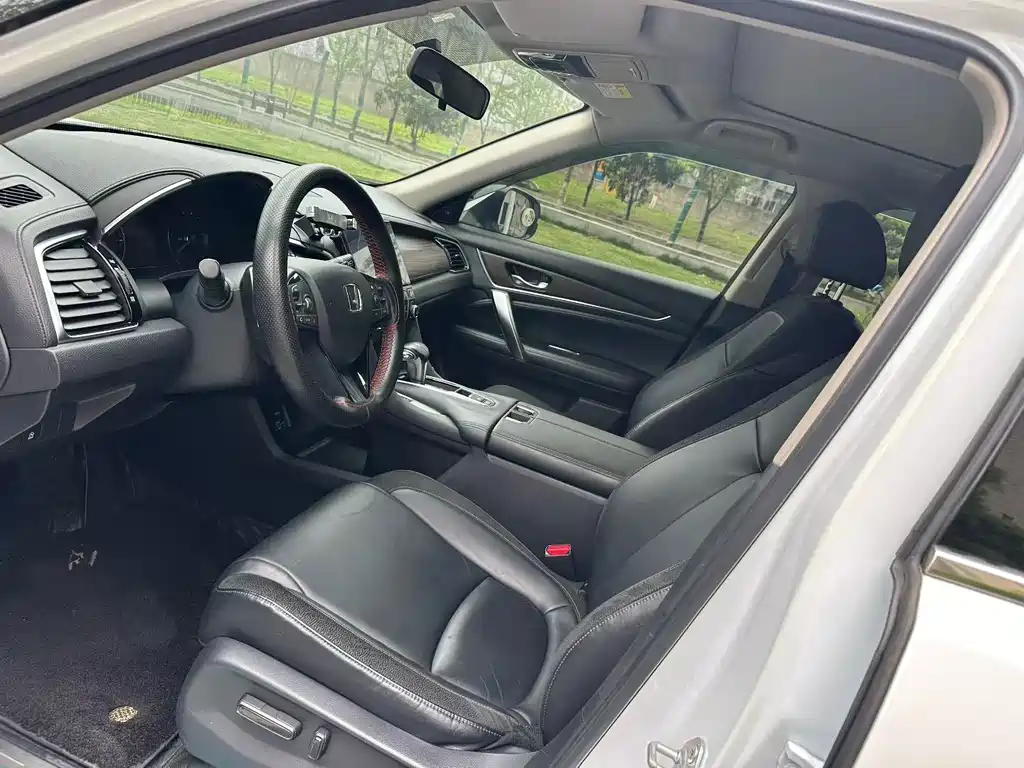 Honda Avancier — миниатюра 4
