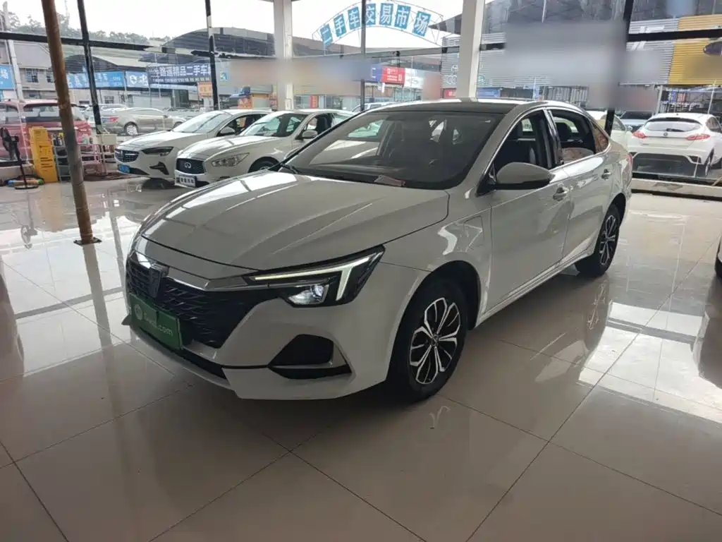 Roewe i6 MAX New Energy — миниатюра 2