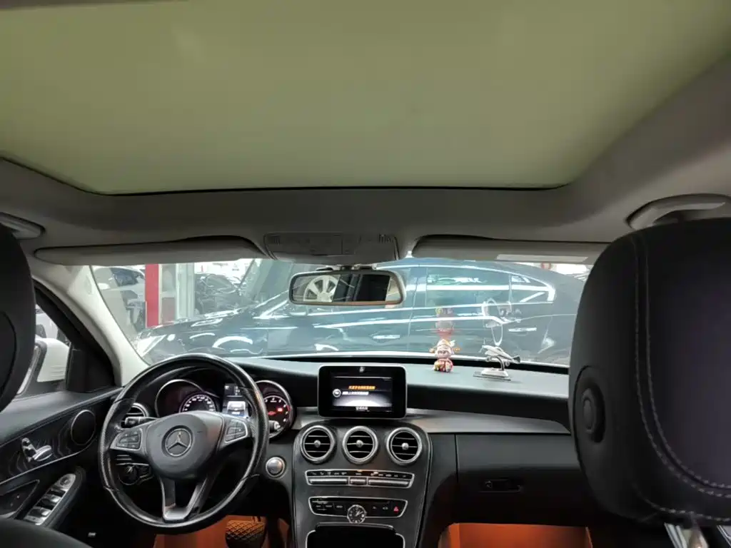 Mercedes-Benz C-Class (Import) — миниатюра 18