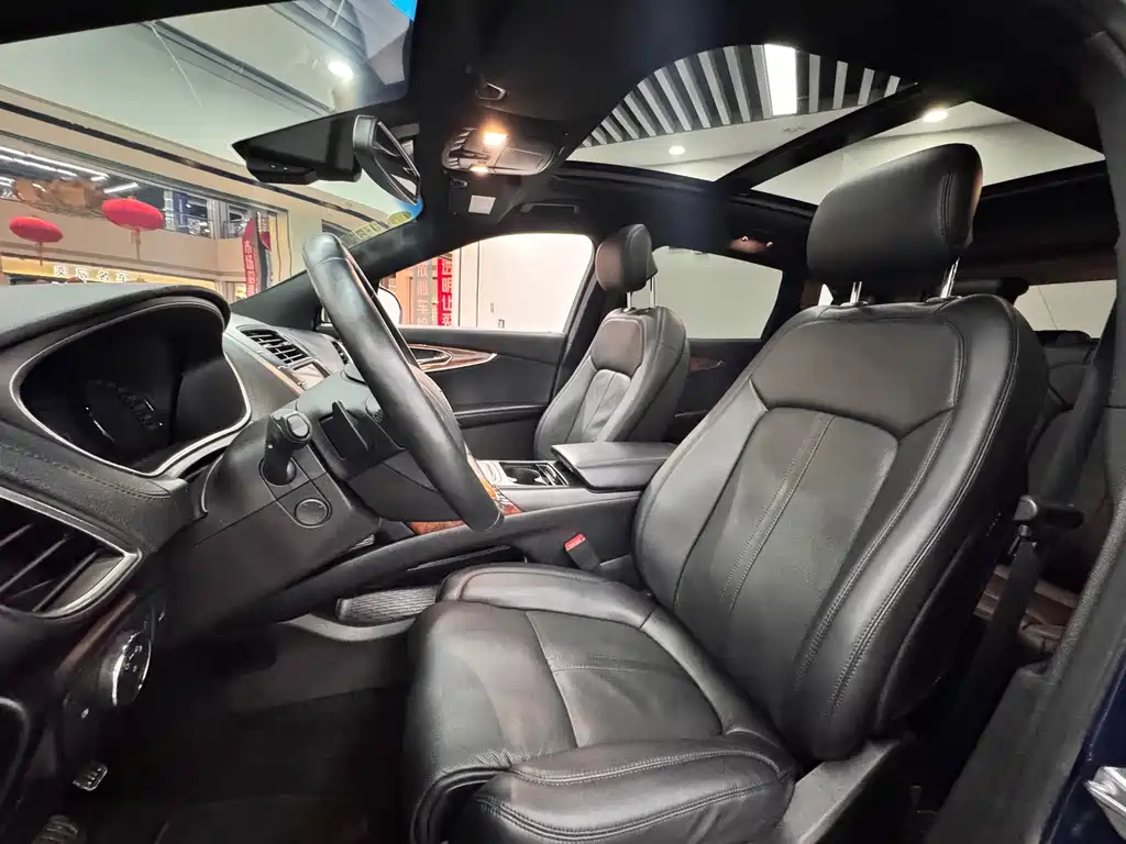 Lincoln MKX — миниатюра 6