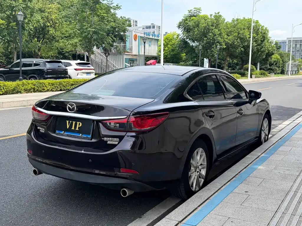 Mazda Atenza 2.0L Blue Sky Luxury Edition, фото 5