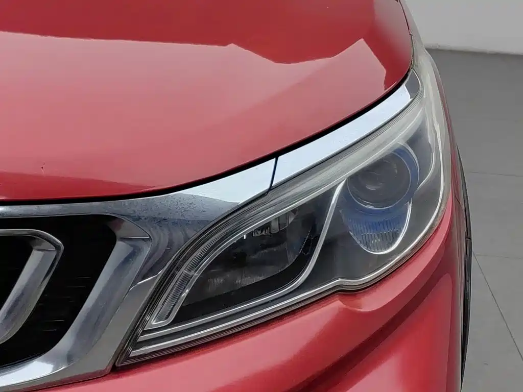 Geely Vision X3 — миниатюра 7