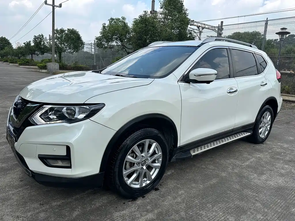 Nissan X-Trail — миниатюра 8