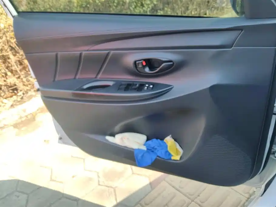 TOYOTA YARIS L ZHIXUAN