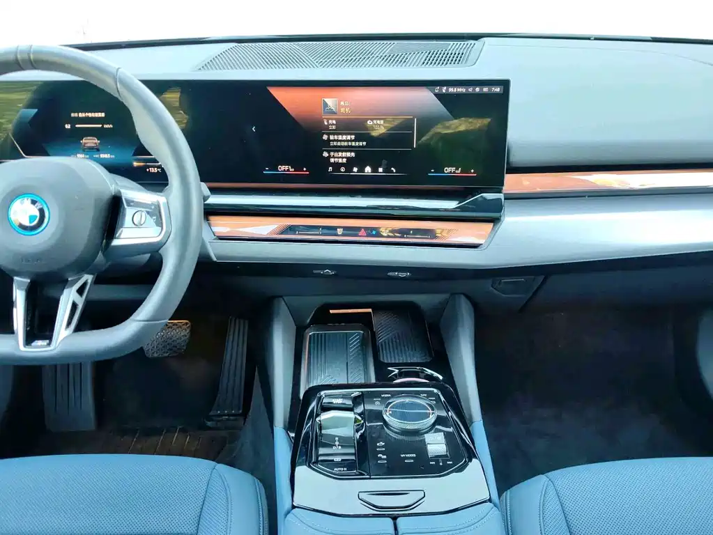 BMW i5 — миниатюра 7