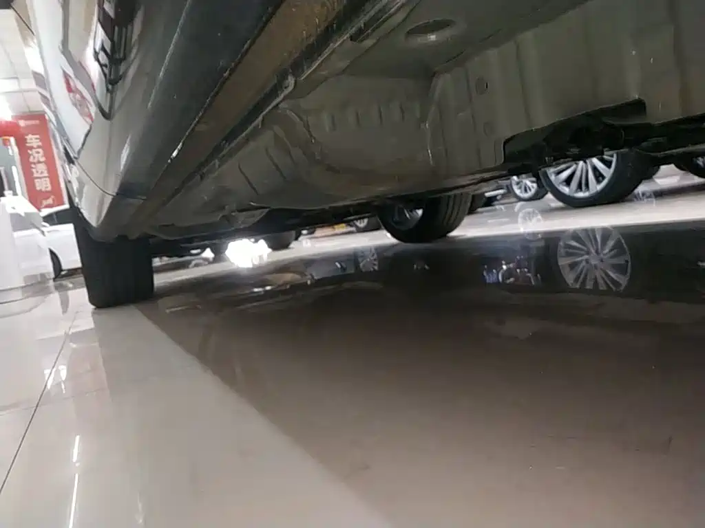 Buick Envision Plus — миниатюра 22