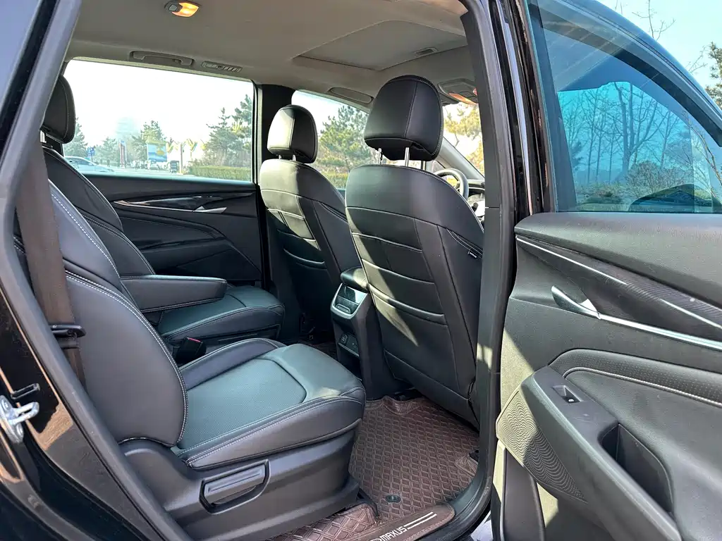 SAIC MAXUS CHASE G50