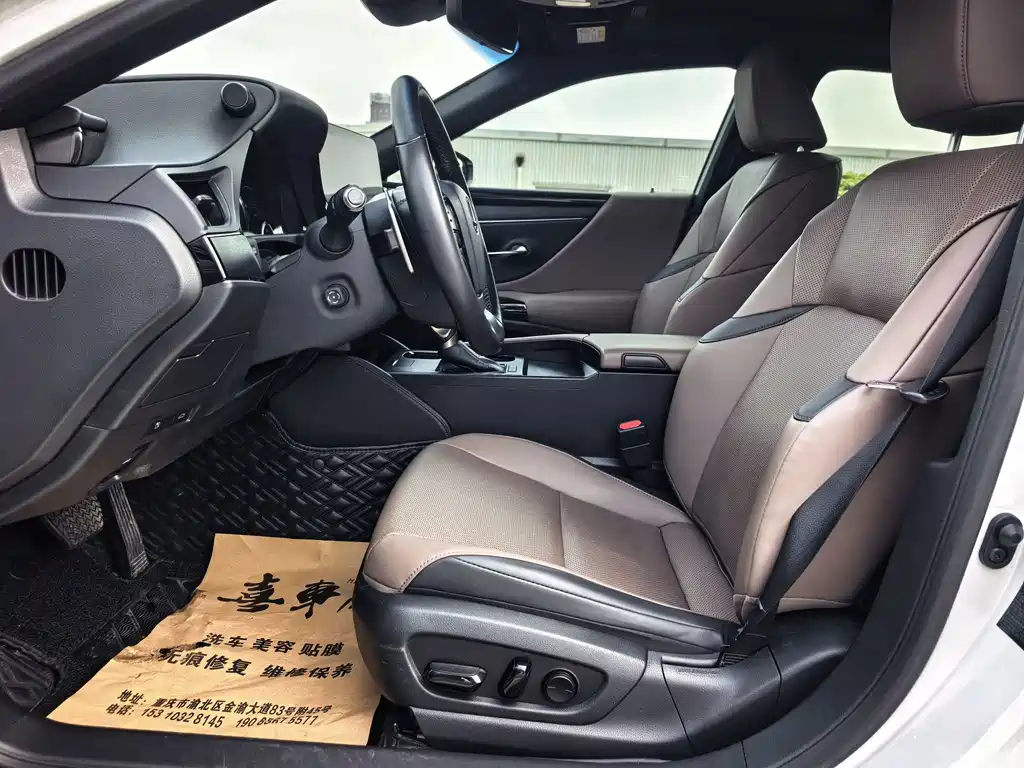 Lexus ES — миниатюра 8