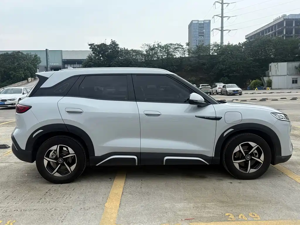 BYD Yuan UP — миниатюра 4