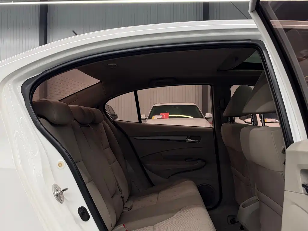 Honda City Classic — миниатюра 5